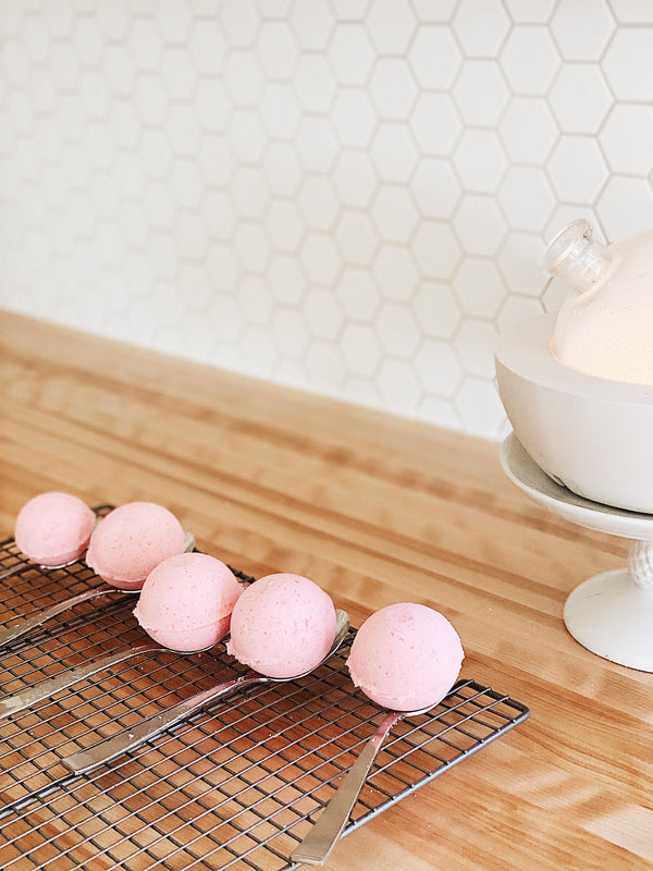 DIY Bath bombs with our friend Madie Gustafson